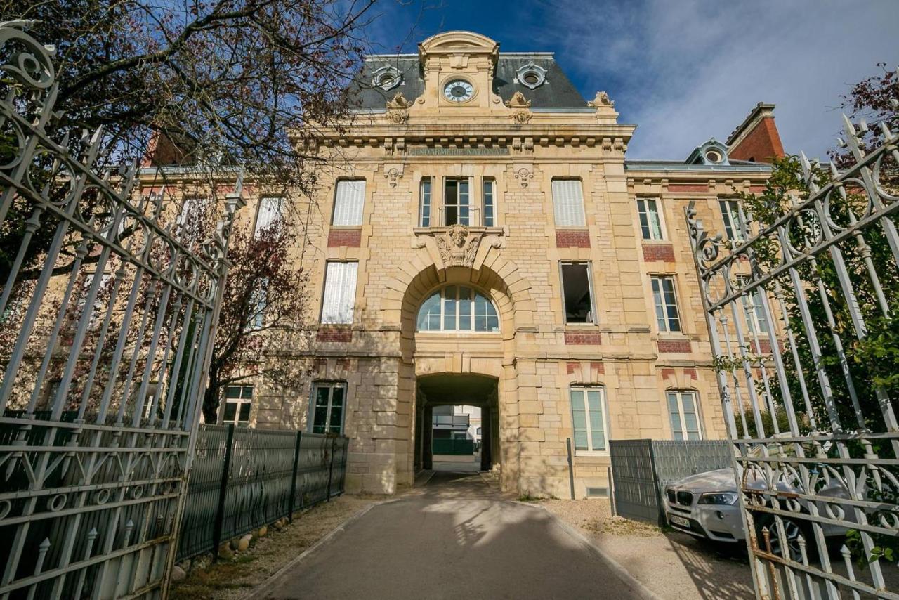 Le Corbeau Et Le Homard, Un Vrai Havre De Paix Apartment Dijon Luaran gambar